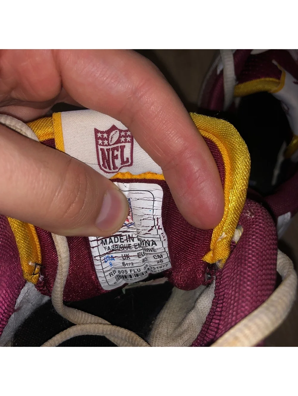 REEBOK WASHINGTON REDSKINS COMMANDERS RB 507 VINTAGE SHOES MENS SZ 7.5 WOMENS 9